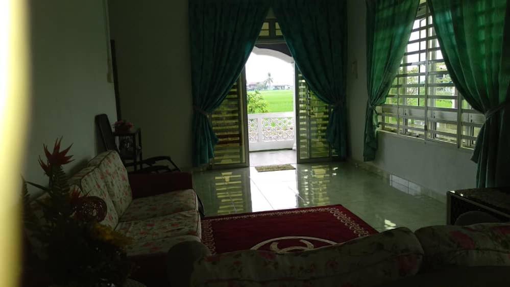 Pangsapuri De Dangau Homestay *